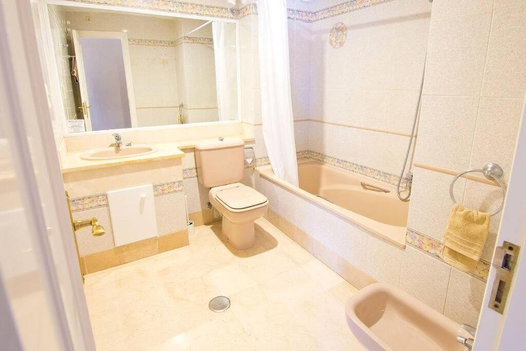 Spectacular Apartment In Matchroom Country Club Фуэнхирола Экстерьер фото